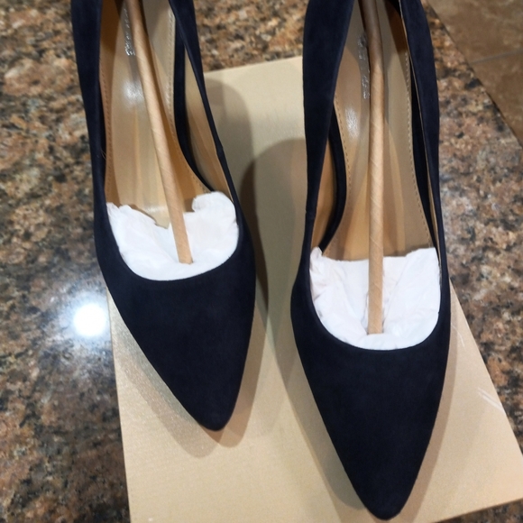 Michael Kors Shoes - MICHAEL KORS Admiral Blue Navy Suede Pumps w/Box